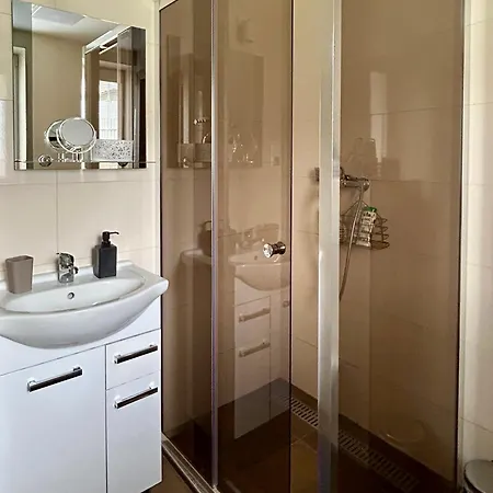 ゲストハウス Jedlinka Palota